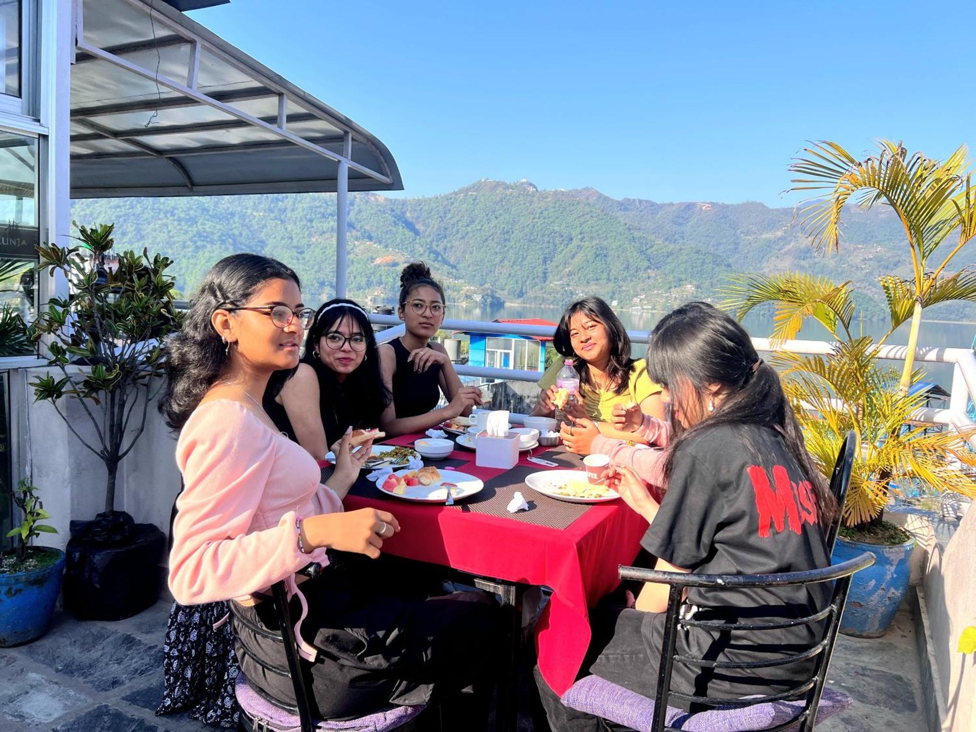 Hotel Kunja Pokhara Ngoại thất bức ảnh